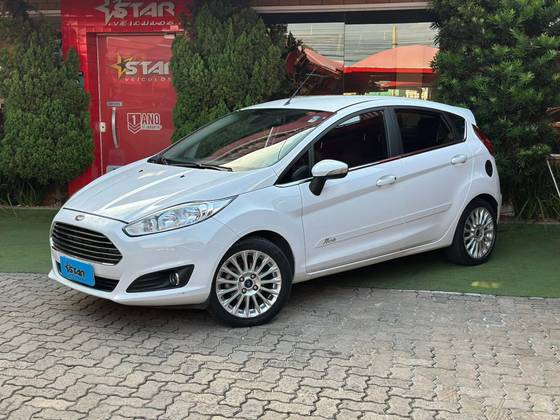 FORD FIESTA 1.6 TITANIUM HATCH 16V FLEX 4P POWERSHIFT